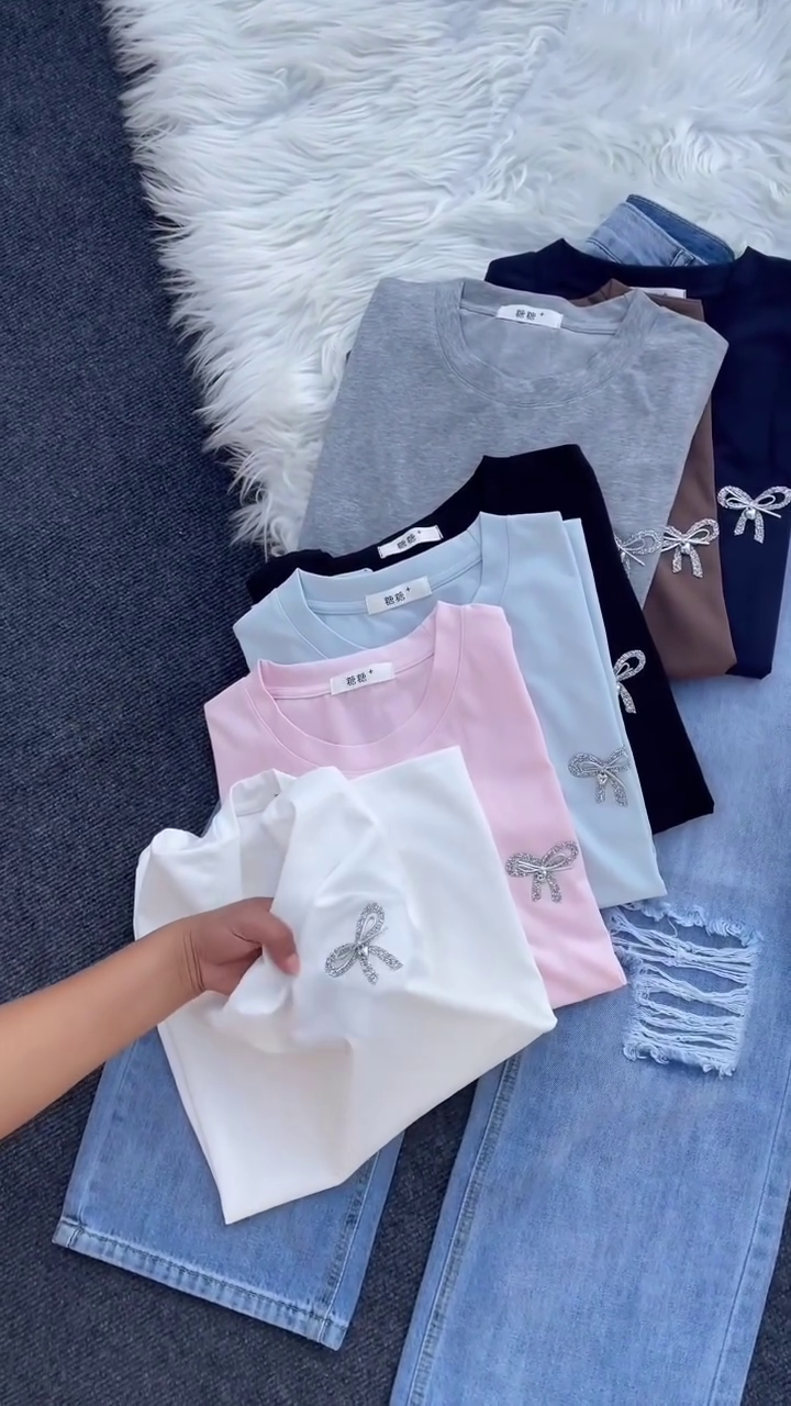 🎀 Chic Bow Detail Everyday Tee – Soft, Simple & Super Stylish 🎀