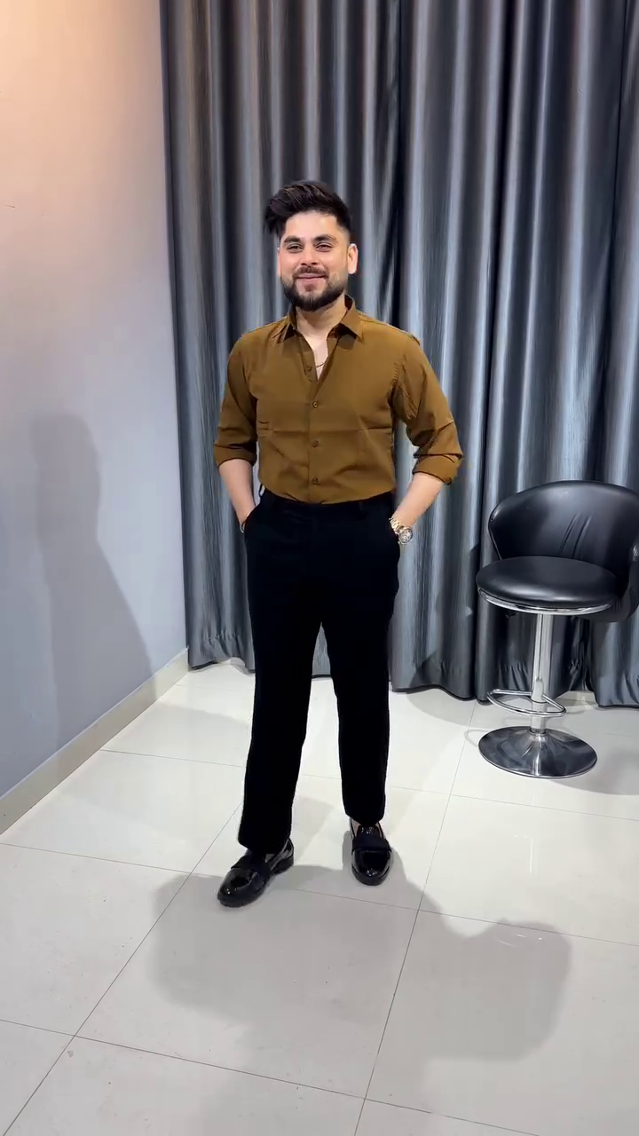 🤎 Classic Mocha Slim-Fit Shirt – Effortless Elegance for the Modern Man ✨👔