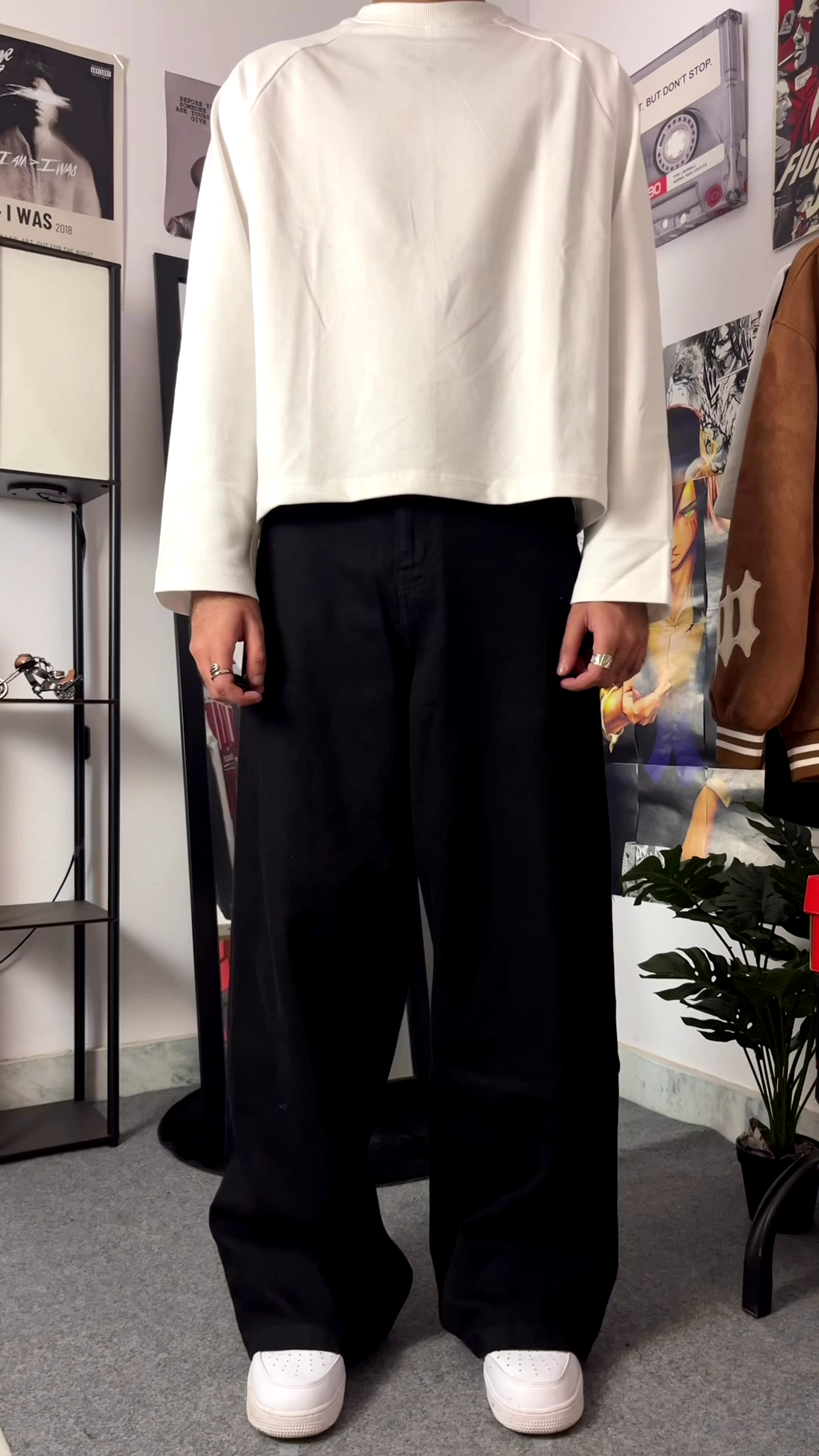 🔥 Urban Edge Distressed Denim – Relaxed Fit Statement Jeans 🔥