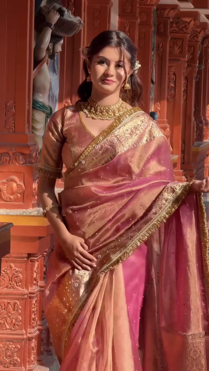 💚 Sage Green Embellished Saree