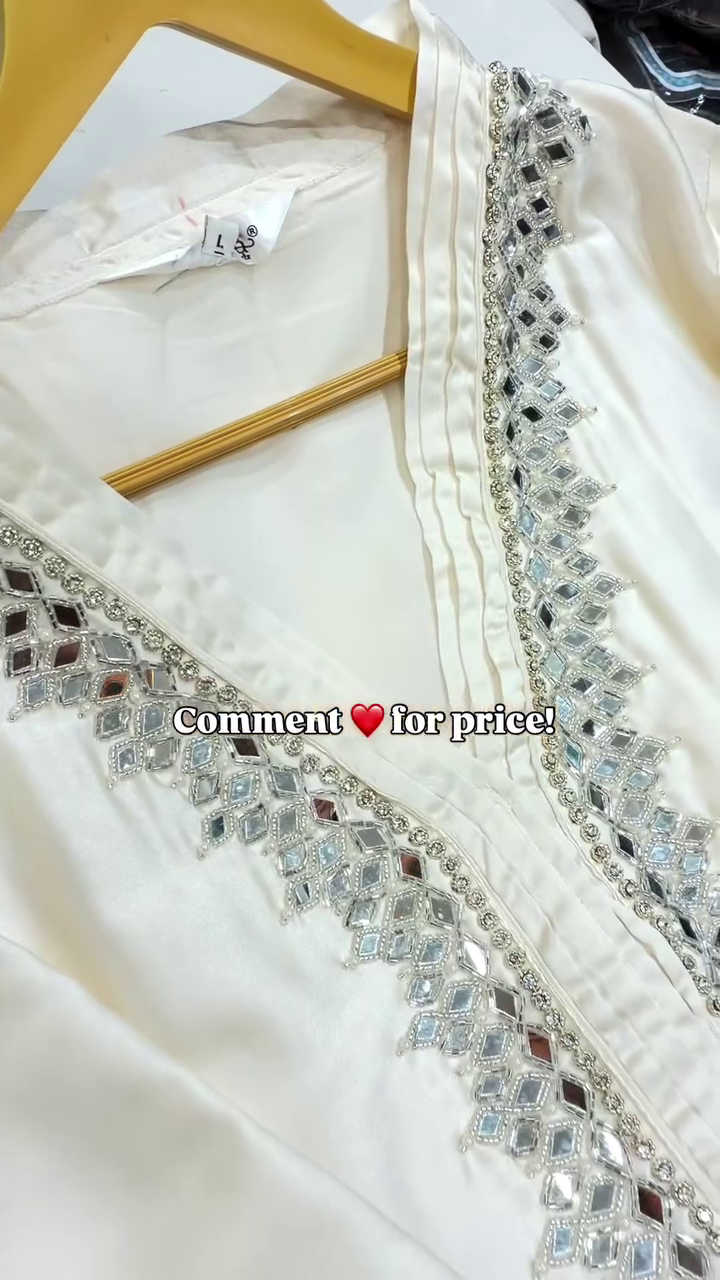 Off-White Kurta with Mirror Work Detailing