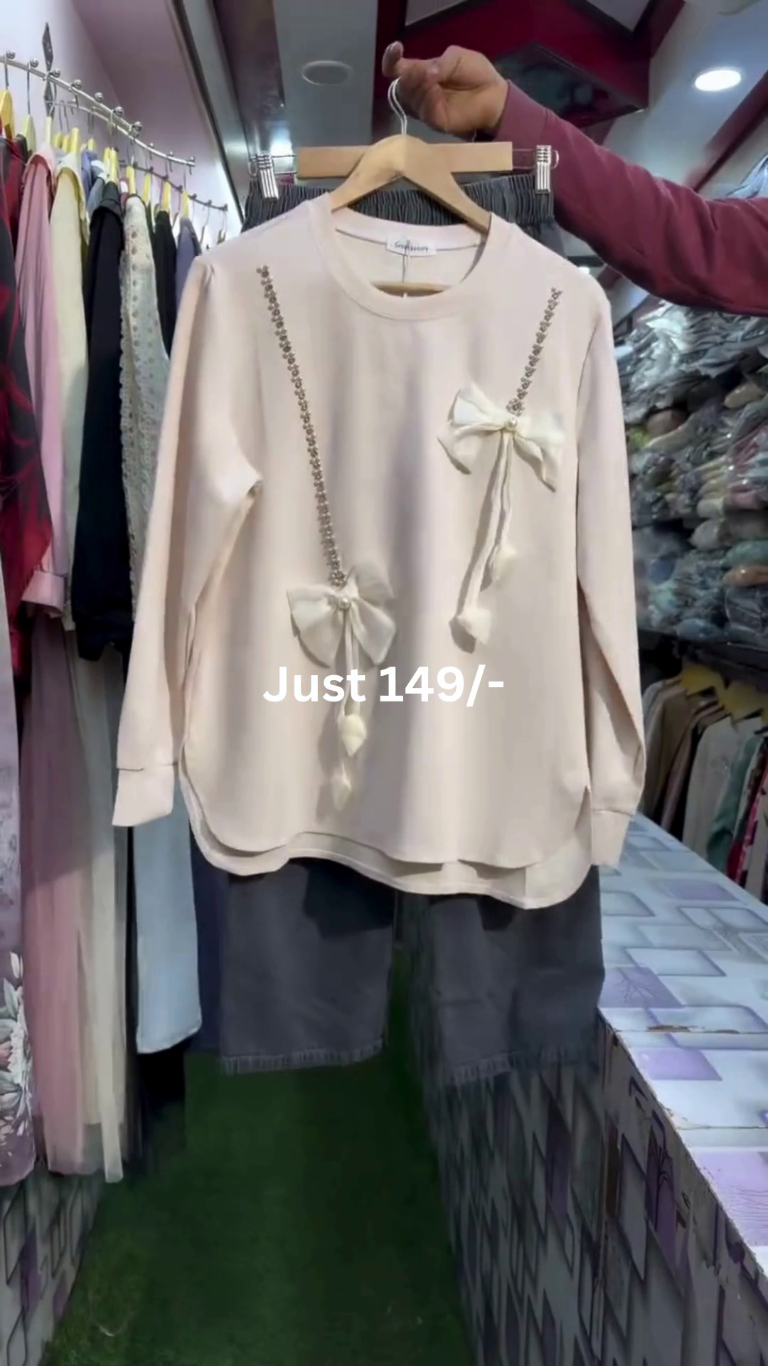 Women’s Bow Detail Top