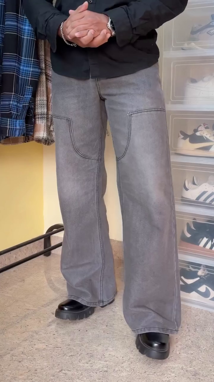 Men’s Relaxed Fit Wide-Leg Denim Jeans