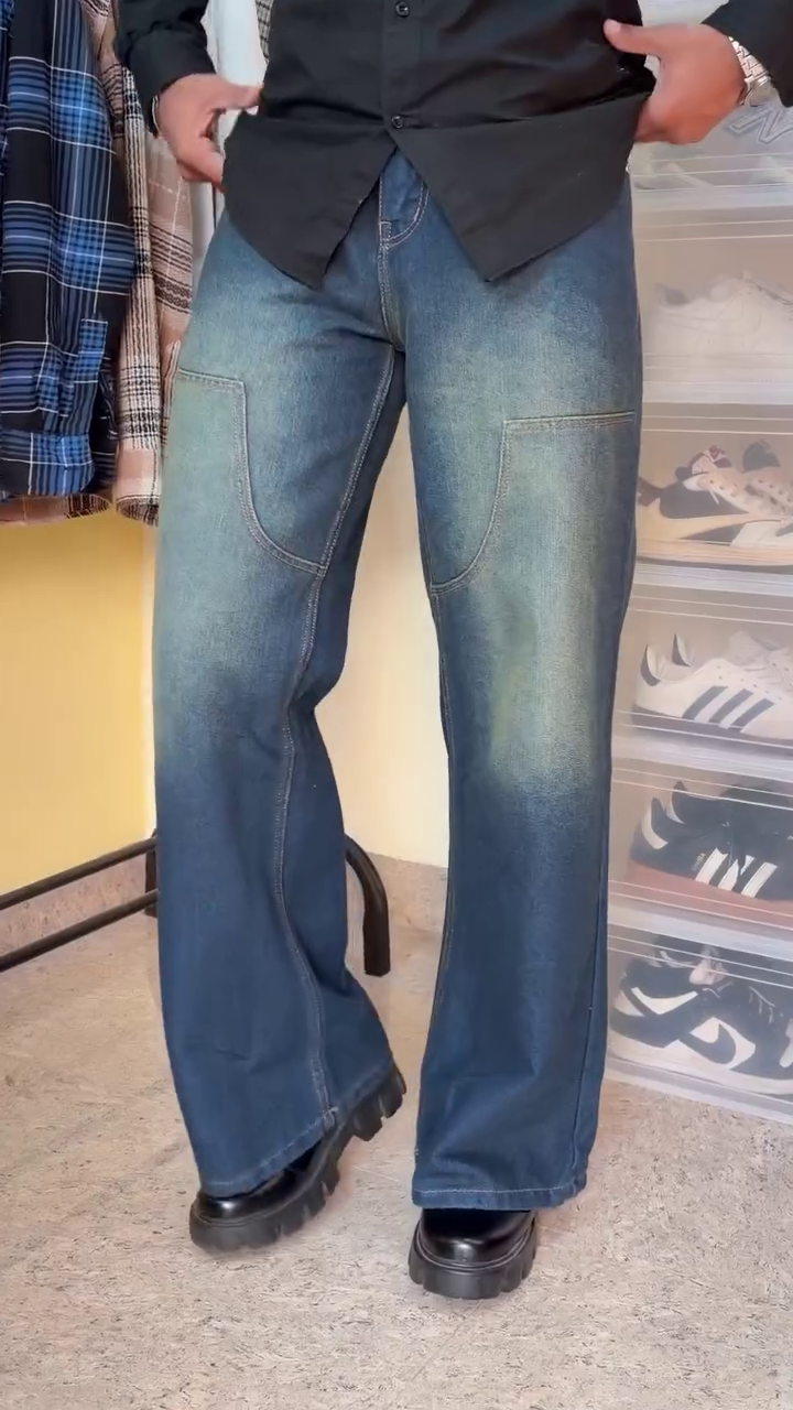 Men’s Relaxed Fit Wide-Leg Denim Jeans