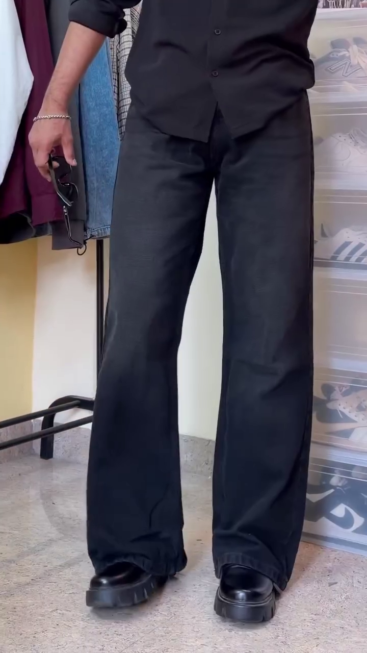 Men’s Classic Black Straight-Fit Pants