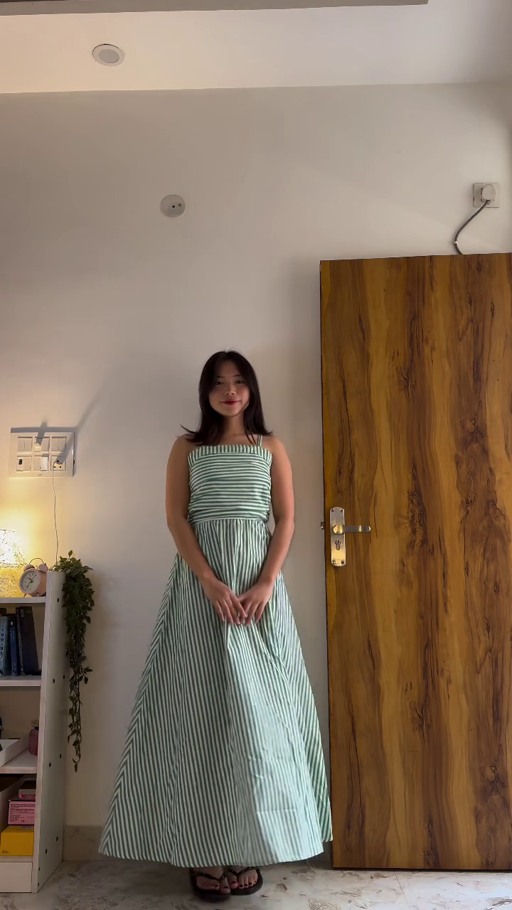 Maroon Sleeveless Flared Maxi Dress