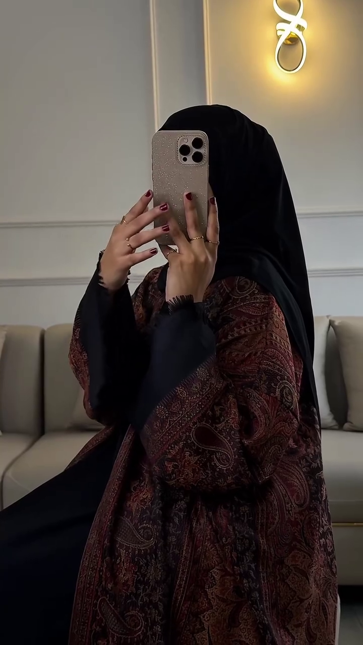 Elegant Paisley Print Open Abaya for Women