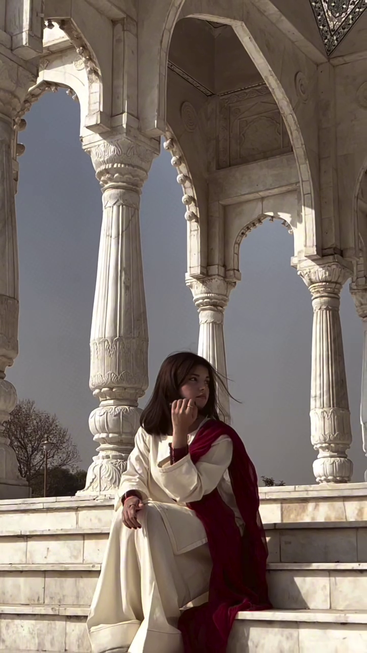 Ivory Kurta Set with Statement Maroon Dupatta