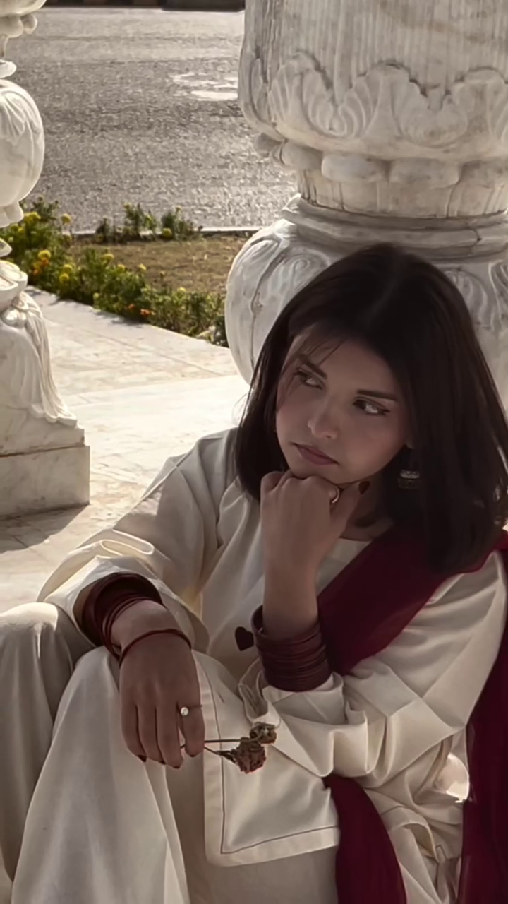 Ivory Kurta Set with Statement Maroon Dupatta